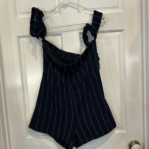 J.O.A. Sunny Sensation Navy Blue Striped Off-the-Shoulder Romper Med - Picture 3 of 8